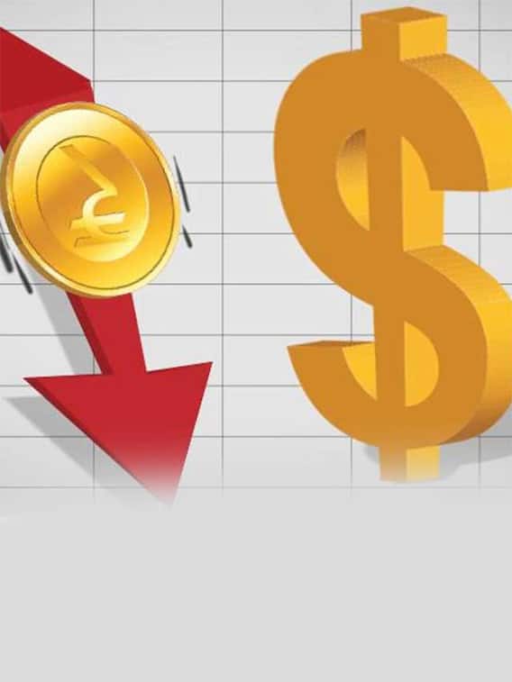 ఫస్ట్‌ టైమ్‌ - డాలర్‌తో రూపాయి 83కు పతనం!