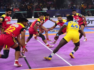 PKL 9: गुजरात और बेंगलुरु की जीत के बाद प्वाइंट्स टेबल का हाल, जानें रेडिंग और डिफेंस में कौन आगे