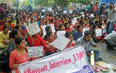 দু’-দু’বার ইন্টারভিউ দিয়েছি, ফের ইন্টারভিউ কেন? পর্ষদকে প্রশ্ন আন্দোলনকারীদের