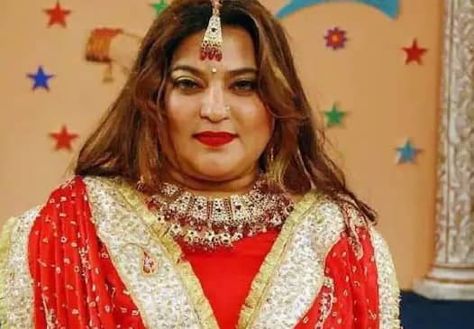 બિગ બોસની ચોથી સીઝનમાં વાઈલ્ડ કાર્ડ એન્ટ્રી દ્વારા પહોંચેલી ડોલીને શોથી મોટી ઓળખ મળી હતી. જો કે તે પહેલાથી જ બોલિવૂડમાં કામ કરી રહી હતી, પરંતુ આ શો પછી તેને ન માત્ર એક અલગ ઓળખ મળી પરંતુ તેની કરિયરે ઉડાન ભરી હતી