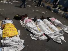 TET Agitation : পুলিশে পুলিশে ছয়লাপ, টানটান উত্তেজনা, এখন ঠিক কী অবস্থা করুণাময়ীর