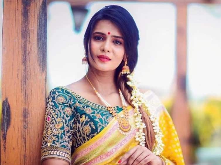 Meera mithun is missing says Madras Principal Sessions Court செல்போனும் சுவிட்ச் ஆஃப்...... தலைமறைவாகிய சர்ச்சை நடிகை மீரா மிதுன்...!