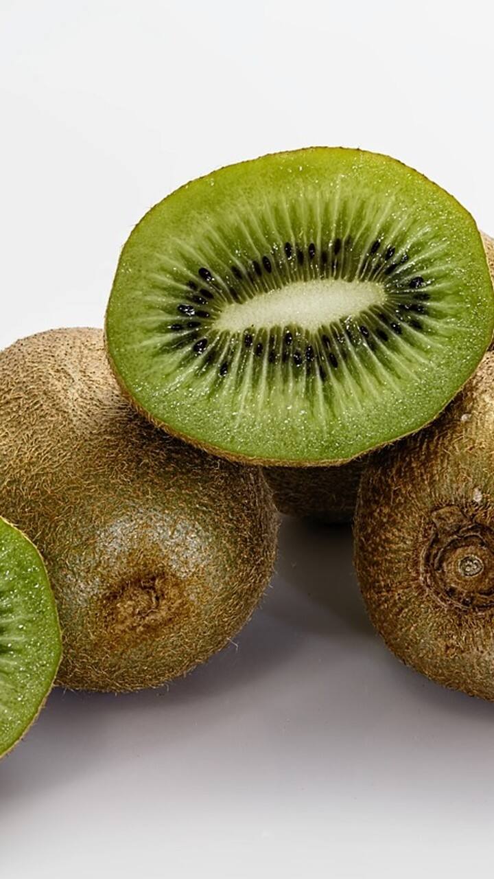 Beauty tips: કિવિ માત્ર સેવની સાથે તેના ફેસમાસ્કના પણ છે અદભૂત ફાયદા,આ રીતે કરો અપ્લાય kiwi facemask is good for your skin Beauty tips: કિવિ માત્ર સેવની સાથે તેના ફેસમાસ્કના પણ છે અદભૂત ફાયદા,આ રીતે કરો અપ્લાય