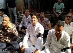 हापुड़ में बर्तन कारोबारी पर जीएसटी विभाग की रेड से भड़के व्यापारी, जमकर किया हंगामा