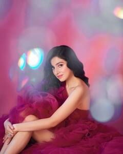 PHOTO: बॉलिवूड अभिनेत्री दिव्या खोसला कुमारचा क्युट अवतार; चाहते घायाळ!