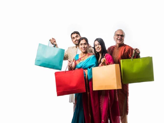 Diwali Shopping Tips Don't Forget To Follow These Tips To Prevent Diwali  Shopping Know Details | Diwali Shopping Tips: सेल और डिस्काउंट के चक्कर में  कहीं कर्ज जाल में न फंस जाएं!