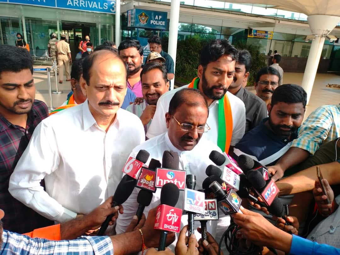 BJP AP chief Somuveerraju did not respond to Kanna Lakshmi Narayana comments అన్నింటికీ స్పందించాల్సిన అవసరం లేదు- కన్నా కామెంట్స్‌పై సోమువీర్రాజు రియాక్షన్