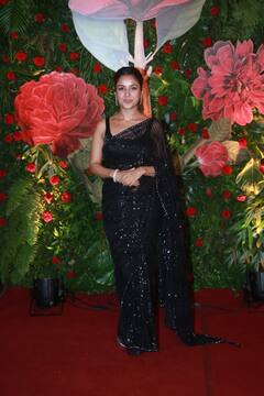 In Pics: रमेश तौरानी की दिवाली पार्टी में पहुंची Shehnaaz Gill, ब्लैक साड़ी में लगीं बलां की खूबसूरत, देखिए तस्वीरें