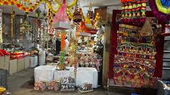 PHOTO: उठा उठा दिवाळी आली... बाजारपेठांत पुणेकरांची तुफान गर्दी!