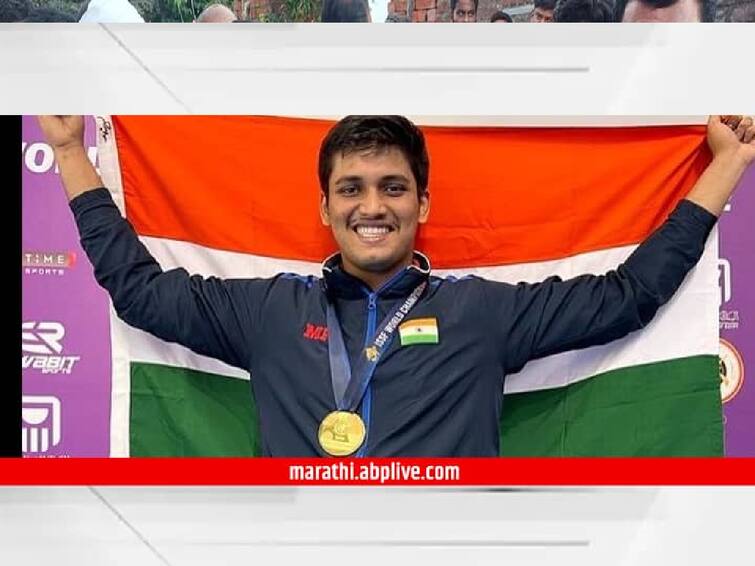 ISSF World Championships 2022 Maharashtra Government to felicitate Rudranksh Patil for winning gold medal in world shooting competition marathi News ISSF World Championships 2022 : जागतिक नेमबाज स्पर्धेत सुवर्णपदक मिळवणाऱ्या रुद्रांक्ष पाटीलला 2 कोटी रुपयांचं बक्षिस