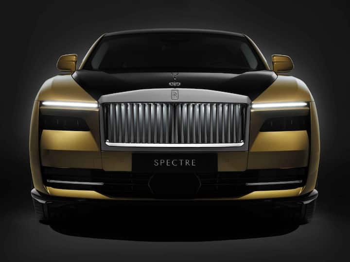 Rolls-Royce unveils its first-ever electric car, the Spectre. This is the most powerful Rolls-Royce ever, the automaker claims. [Image Credit: Rolls-Royce]
