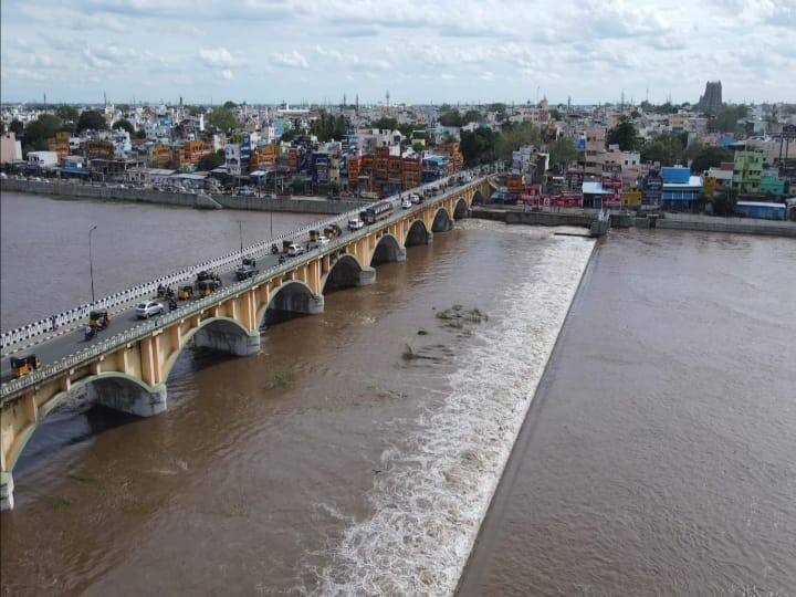 Vaigai Dam Release of Water for Irrigation flood warning has been issued for coastal residents TNN வைகை அணை பாசனத்திற்காக நீர் திறப்பு; கரையோர மக்களுக்கு வெள்ள அபாய எச்சரிக்கை