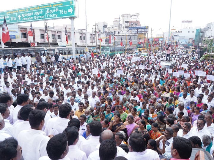 போக்குவரத்து நெரிசல் பகுதிகளில் ஆர்ப்பாட்டம் நடத்தக் கூடாது - கரூர்  மாநகராட்சி கூட்டத்தில் காரசார விவாதம்