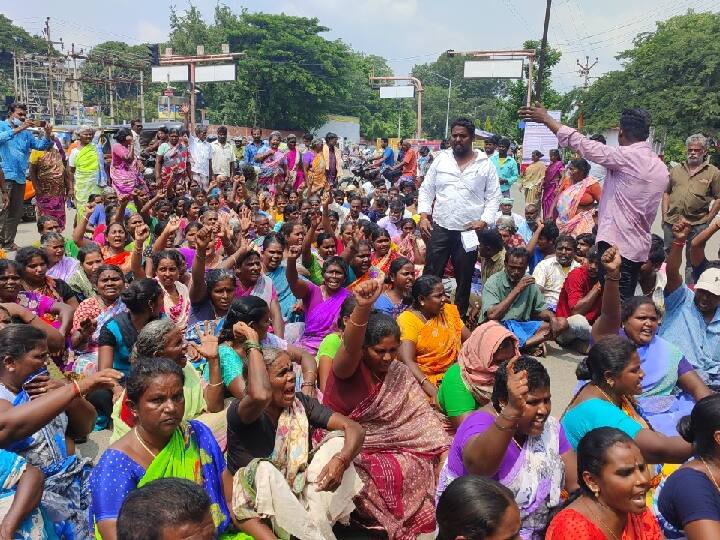 Salem: Suriyur villagers petition Salem District Collector that they are not eligible to live in Tamil Nadu as their livelihoods have been taken away. ‘நாங்கள் தமிழகத்தில் வாழ்வதற்கு தகுதியற்றவர்கள்' -  சேலம் ஆட்சியரிடம் மனு அளித்த கிராம மக்கள்