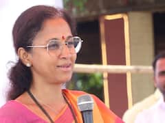 शेतकऱ्यांकडं ना झाडी, ना हॉटेल ना 50 खोके, सुप्रिया सुळेंचा सरकारवर हल्लाबोल