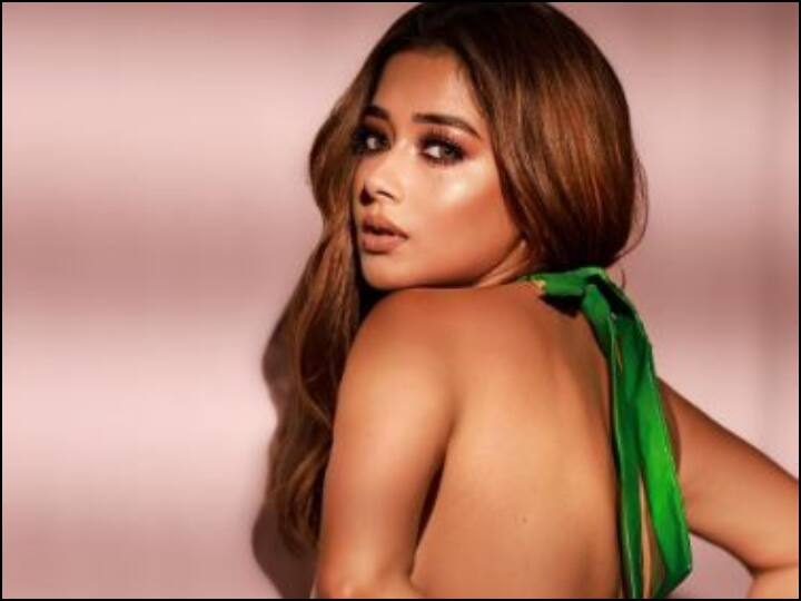 Tina Dutta co-star did misbehave during an intimate scene in the show शो में इंटिमेट सीन के दौरान Tina Dutta के साथ को-स्टार ने कर दी थी ऐसी हरकत! एक्ट्रेस ने किया था कुछ यूं रिएक्ट
