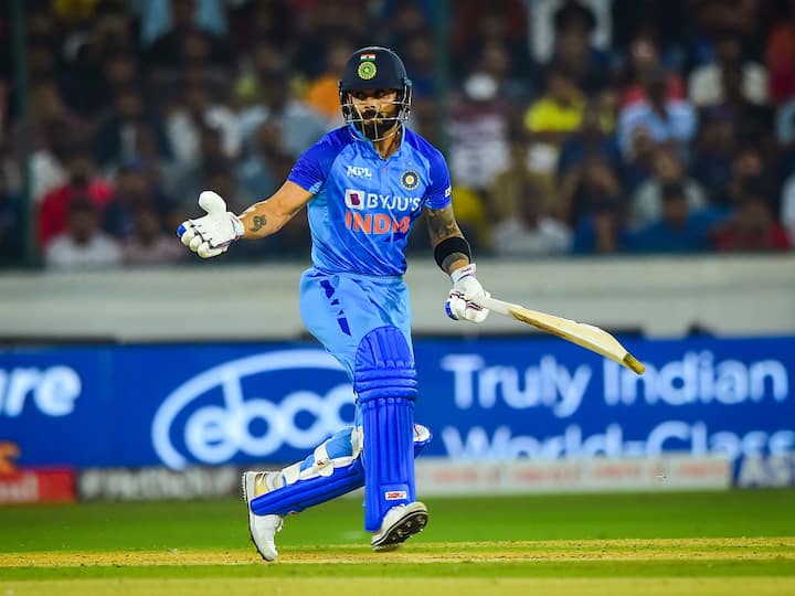 Ex-India skipper Virat Kohli will be eyeing to break 'Master Blaster' Sachin Tendulkar's record in T20 World Cup 2022 in Australia. Pic: PTI