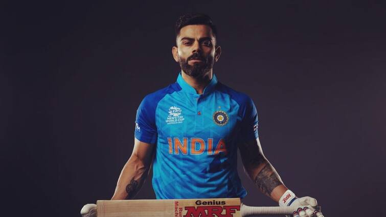 Sunil Gavaskar backs Virat Kohli to score aplenty in T20 World Cup 2022, know details T20 World Cup 2022: ভারতের বিশ্বকাপ অভিযান শুরুর আগেই কোহলিকে নিয়ে বড় ভবিষ্যদ্বাণী গাওস্করের