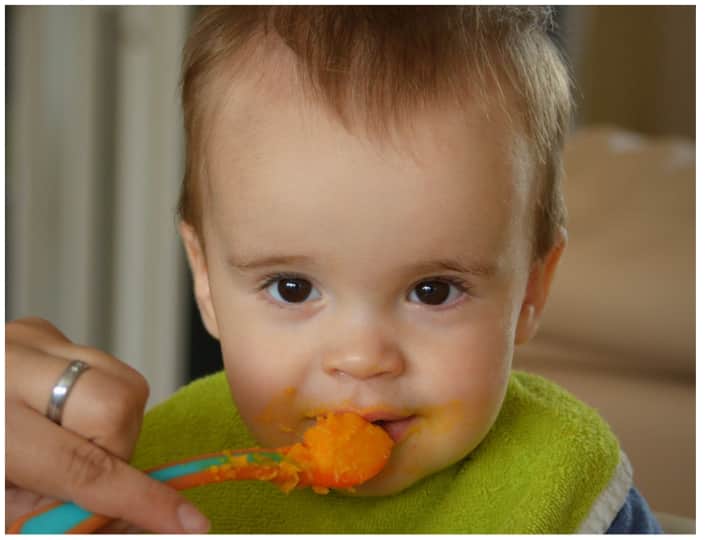 Give Natural Dietary Supplements to your baby but don’t give packaged food know the reason Food For Babies: 6 महीने के बाद से बच्चों को दें पूरक आहार, पर पैकेज्ड फूड से करें परहेज, जानें क्या है वजह