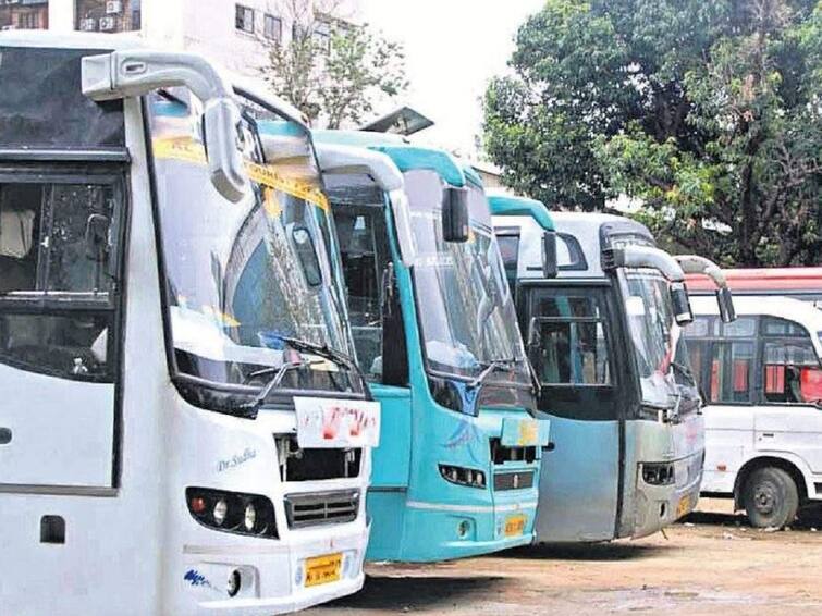 Allowed private travels to charge one and a half times the enhanced ticket fare of ST but rto not control on app Bus Fare Hike: एसटीच्या वाढीव तिकिट दराच्या दीडपट दर आकारणीस खाजगी ट्रॅव्हल्सला परवानगी, पण...