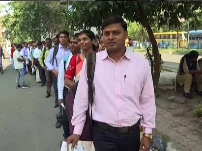 tet upper primary Interviews has started today, 1,585 candidates have been called as per the court order আজ থেকে শুরু হল উচ্চ প্রাথমিকের ইন্টারভিউ, আদালতের নির্দেশে ১,৫৮৫ জনের ডাক