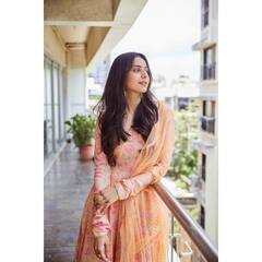 Rakul Preet Singh House Pics: मुंबई के इस खूबसूरत घर में रहती हैं रकुल प्रीत, देखिए उनके आशियाने की Inside तस्वीरें