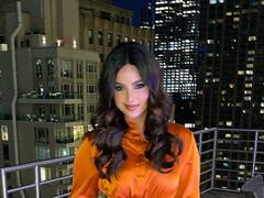 PHOTO: मिस युनिव्हर्स हरनाज संधूचं न्यूयॉर्कमध्ये क्लासी फोटोशूट, ग्लॅमरस लूक कॅमेऱ्यात कैद!