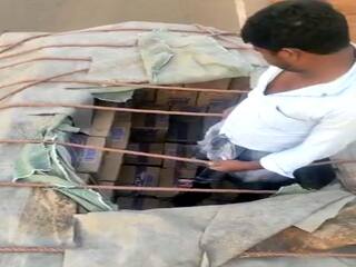 திண்டுக்கல்: தேசிய நெடுஞ்சாலையில் சரக்கு வாகனங்களில் திருடும் கும்பல் -  வாகன ஓட்டிகள் அதிர்ச்சி