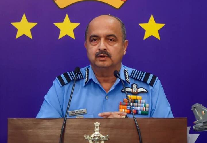 Which indigenous fighter jets and helicopters will India depend on for future war tells Air Force Chief VR Chaudhari to ABP News ANN IAF: भविष्य की जंग के लिए भारत कौन से स्वदेशी फाइटर जेट और हेलीकॉप्टर पर रहेगा निर्भर, वायुसेना प्रमुख ने एबीपी न्यूज को बताया