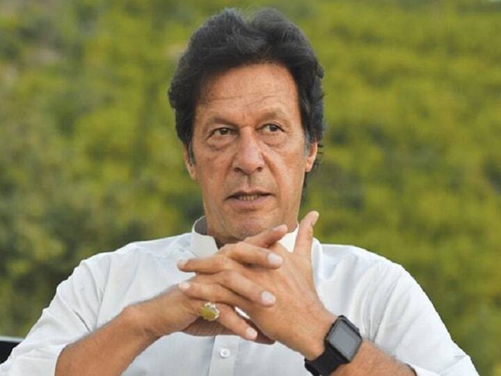 Pakistan Election Commission Disqualifies Imran Khan membership Islamabad Expressway blocked Pakistan: इमरान खान की संसद सदस्यता छिनने के बाद पाकिस्तान में बवाल, इस्लामाबाद एक्सप्रेस-वे किया ब्लॉक..चली गोली