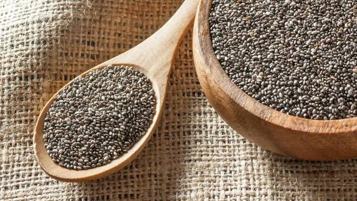 કેટલીક મહિલાઓને ચિયાના બીજથી પણ એલર્જી હોય છે. જેમને એલર્જી છે તેઓ શરૂઆતમાં તેનું ઓછું સેવન કરો અને પહેલા તેનો ટેસ્ટ કરો. ચિયા સીડ્સના વધુ પડતા સેવનથી ગંભીર કબજિયાત થઈ શકે છે. તેથી તેને નિયંત્રિત માત્રામાં લો અને પુષ્કળ પાણી પણ પીવો.