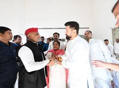 चिराग पासवान से लेकर ज्योतिरादित्य सिंधिया तक, सैफई में नेताओं का लगा जमावड़ा, अखिलेश के साथ नजर आए ये नेता