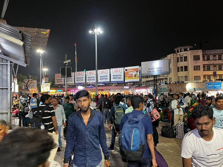 त्यात महाविद्यालयीन विद्यार्थ्यांची संख्या जास्त प्रमाणात आहे.