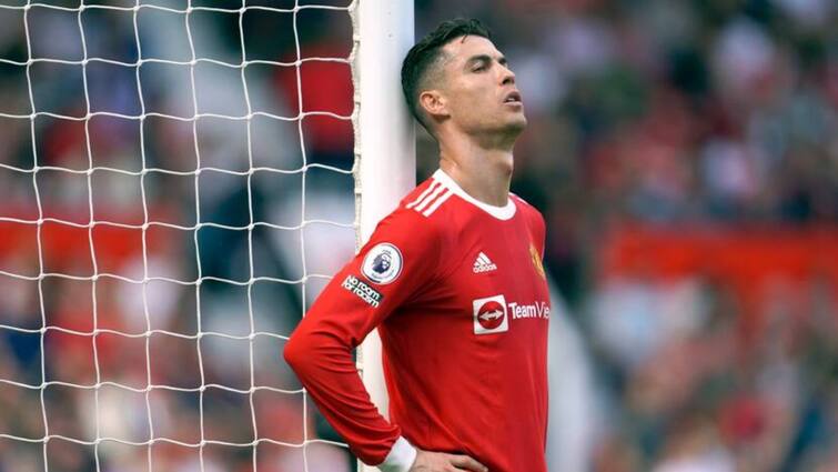 Cristiano Ronaldo posts cryptic message after being omitted from Manchester United squad vs Chelsea Cristiano Ronaldo: বির্তকের জেরে ম্যান ইউনাইটেড দল থেকে বাদ পড়ে ভুল স্বীকার করলেন রোনাল্ডো?