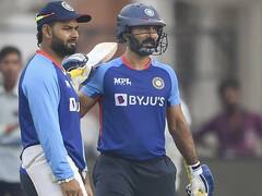 T20 World Cup 2022: क्या प्लेइंग-11 में एक साथ खेल सकते हैं पंत और कार्तिक? सुनील गावस्कर ने दिया यह जवाब