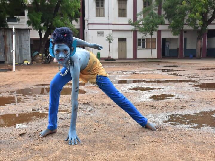 அண்ணாத்த ஆடுறார் ஒத்திக்கோ ஒத்திக்கோ தென்னாட்டு வேங்கதான் ஒத்துக்கோ ஒத்துக்கோ