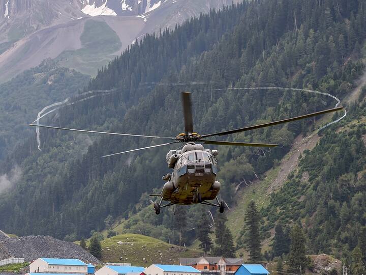 indian army helicopter crashed in upper siang district arunachal pradesh Marathi News Helicopter Crashed in  Arunachal Pradesh : अरुणाचलमध्ये भारतीय सैन्याचं हेलिकॉप्टर कोसळलं