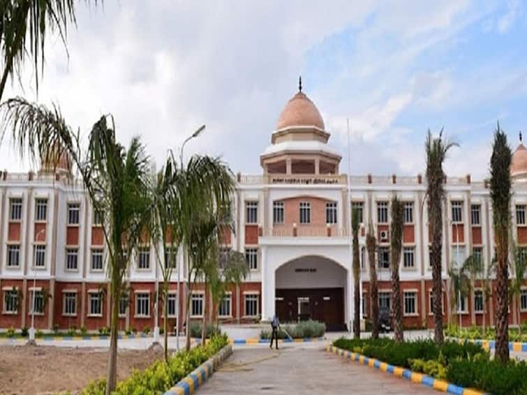 Directorate of Collegiate Education orders conversion of 27 University constituent colleges into government colleges DCE: 27 பல்கலை. உறுப்பு கல்லூரிகள் அரசு கல்லூரிகளாக மாற்றம்: கல்லூரி கல்வி இயக்ககம் உத்தரவு