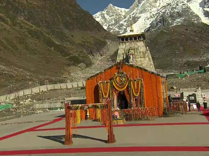 Kedarnath temple decorated with several quintals of flowers ahead of PM Modi's Visit. (Source: ANI)