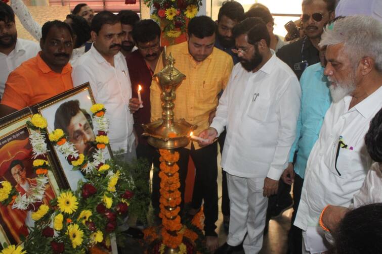 maharashtar news nashik news Chief Minister Eknath Shinde inaugurated Shinde Group Liaison Office in Nashik Nashik Shinde Gat : अडीनडीला कधीही फोन फिरवा, शिंदे गटाचं नाशिक संपर्क कार्यालय कधीही खुलं, मुख्यमंत्र्यांच्या हस्ते उदघाटन
