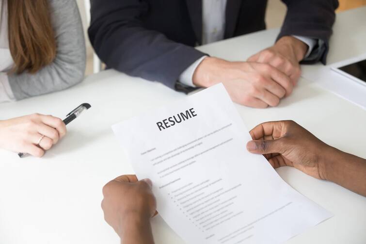 Resume Writing: How to Make a Resume for Today's Job Market? Here Are Some Tips Resume Writing: How to Make a Resume for Today's Job Market? Here Are Some Tips