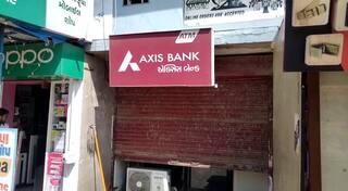 Gandhiangar : એક્સિસ બેંકનું ATM કટરથી કાપી રૂપિયાની ચોરી, બુકાની પહેરીને આવ્યા હતા ચોર