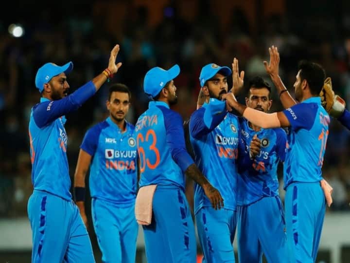 Video: ‘ए नीली जर्सी वालों’, टी20 वर्ल्ड कप के लिए अमिताभ बच्चन ने दी टीम इंडिया को शुभकामनाएं, पढ़ी खास कविता