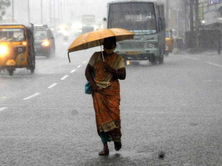 tamilnadu weather update rain alert in TN for next 5 days Rain Alert :  வலுப்பெற்ற காற்றழுத்த தாழ்வு பகுதி..! 5 நாட்களுக்கு கொட்டித் தீர்க்கப்போது மழை..! அப்போ தீபாவளி..?