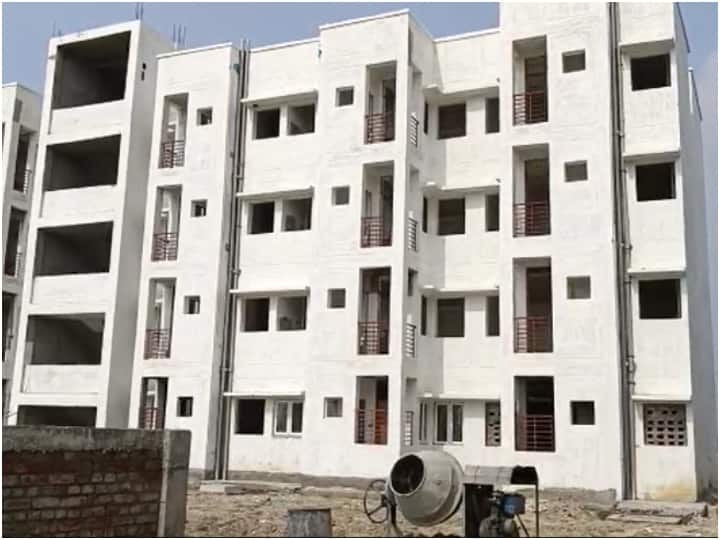 firozabad 71 families got houses under pm awas yojana 2022 in tundala area ann Firozabad: फिरोजाबाद में धनतेरस पर 71 लोगों की लगी 'लॉटरी', पीएम आवास योजना के तहत मिला घर