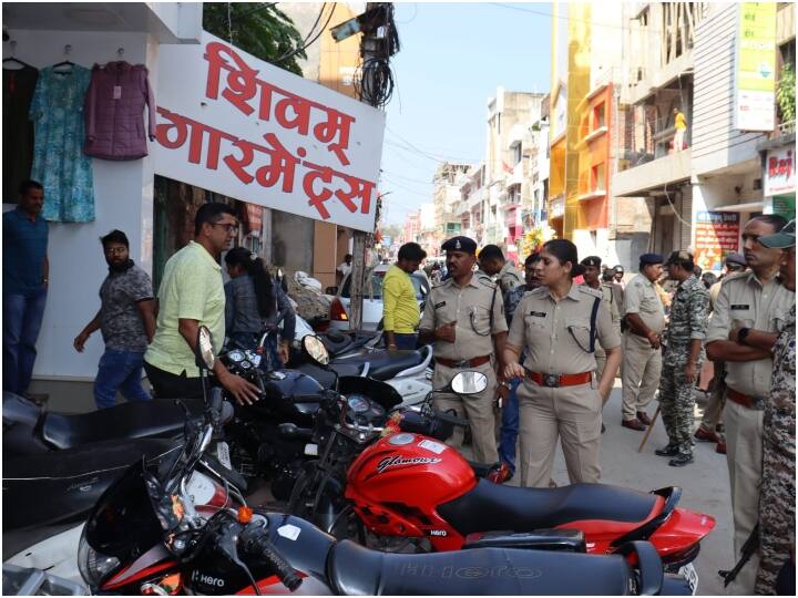 Sarguja sp bhavna gupta vsited the market and reviewed security arrangements ann Sarguja: धनतेरस पर सुरक्षा व्यवस्था का जायजा लेने टीम के साथ सड़क पर उतरीं SP, दुकानदारों को दिए ये खास निर्देश