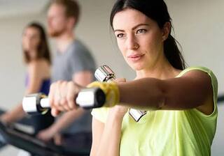 Figure Maintaining Tips: સ્લિમ થવા માટે જરૂરી નથી કે સુગર છોડો, બસ આ આદતને કરો ફોલો