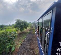 Photo : माथेरानची राणी पुन्हा रुळावर