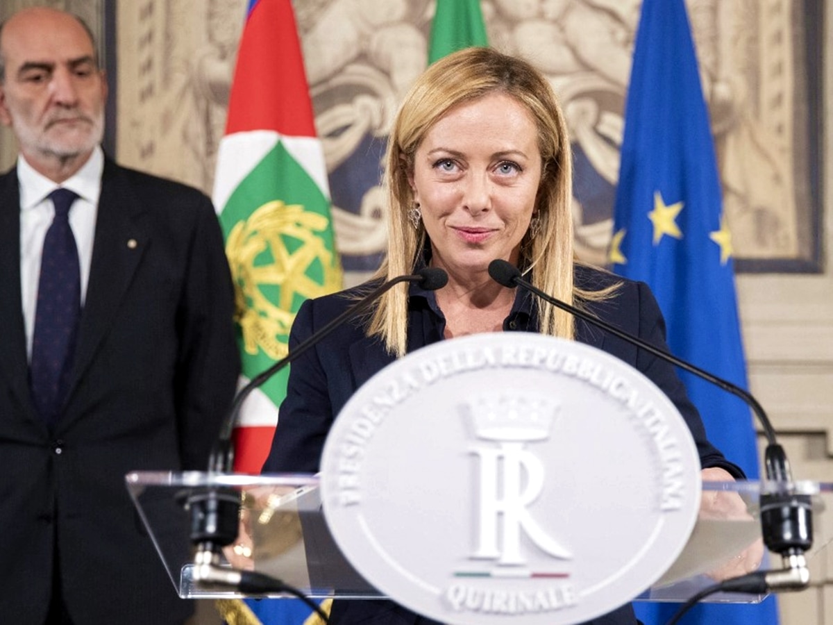 Italy: Giorgia Meloni Sworn In As Country's First Woman Prime Minister ...