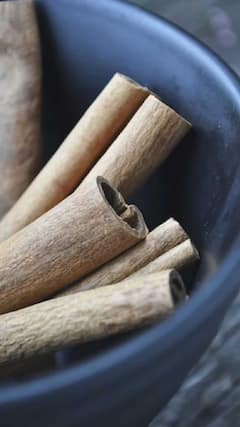 Health Tips : कफ, सर्दी, खोकल्यावर मात करायचीय? दालतचिनीची 'असा' वापर करा